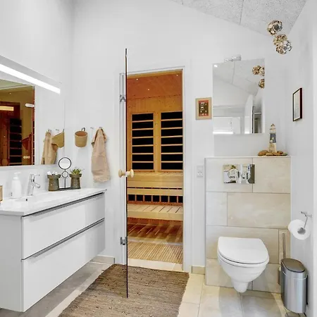 Holiday home 4 Bedroom Stunning In Sjolund