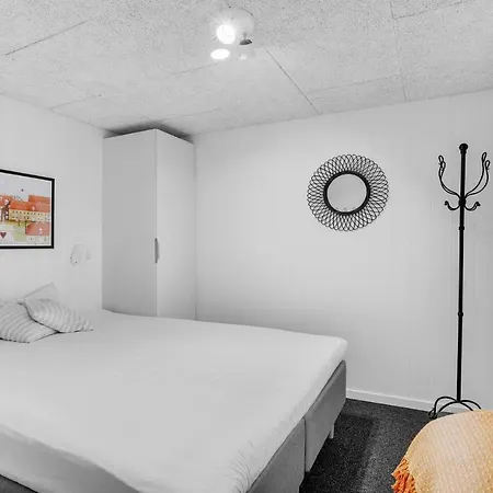 4 Bedroom Stunning In * Sjolund