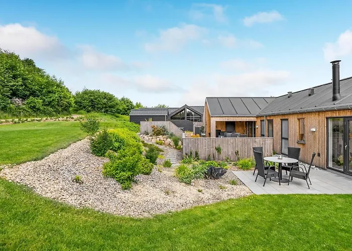 Ferienhaus 4 Bedroom Stunning In *