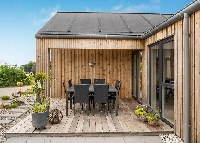 4 Bedroom Stunning In *