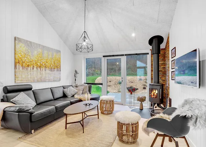 4 Bedroom Stunning In