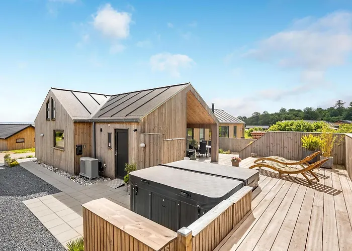 4 Bedroom Stunning In *